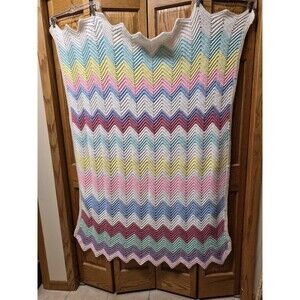 Handmade Crochet Knit Afghan Blanket Throw 64x40 Pastel Color Baby Kids Cheveron